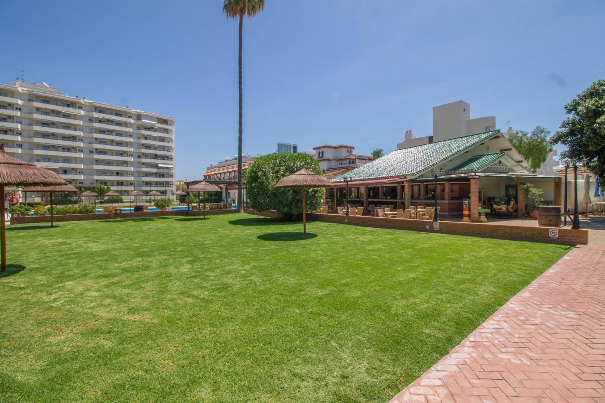 Carihuela Palace 418 By Ivi Real Estate Torremolinos Eksteriør billede